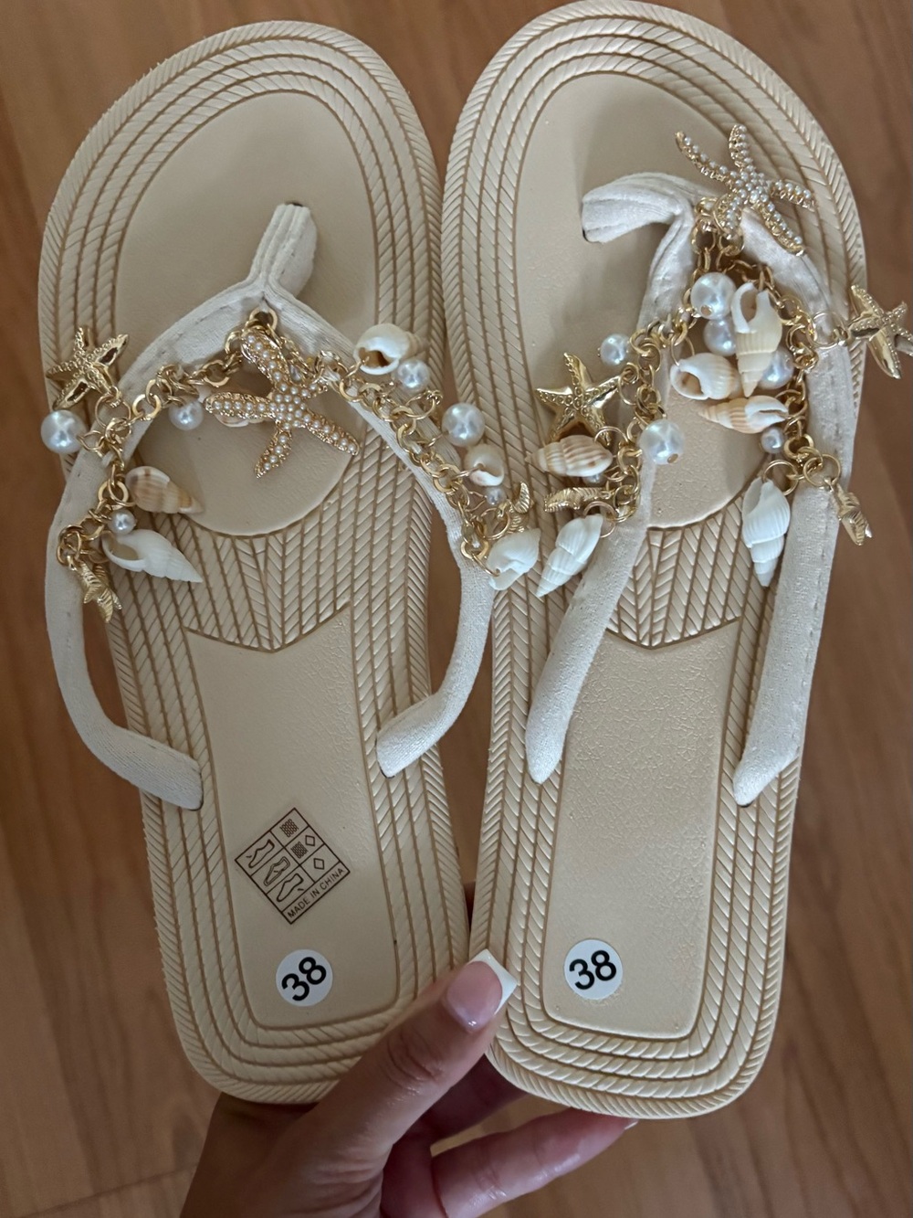 SHEIN Beige Pearl & Shell Starfish Chain Embellished Flip Flops